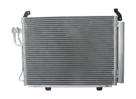 HYUNDAI Радіатор кондиціонера (конденсатор) i10 I 1.0-1.2 08- BOSCH 1986AD2231