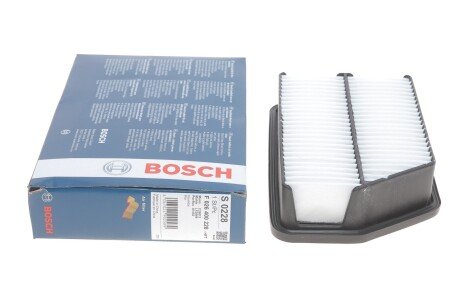 Фільтр повітряний BOSCH F026400228